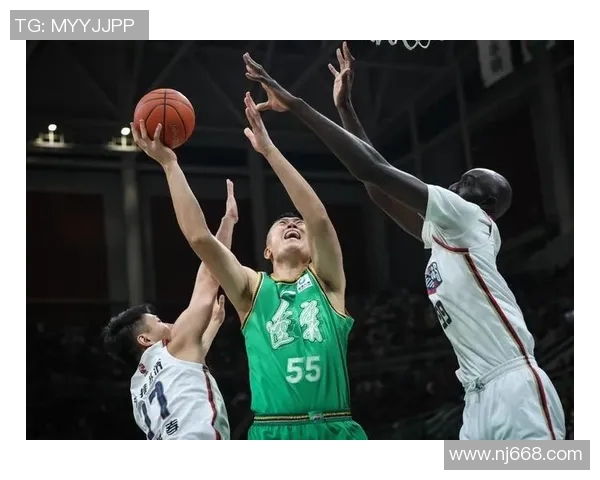 CBA焦点对决辽宁队迎战肯帝亚队力争季后赛席位的关键战役 CBA焦点对决辽宁队迎战肯帝亚队力争季后赛席位的关键战役